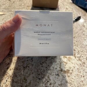 Monat makeup vanishing balm